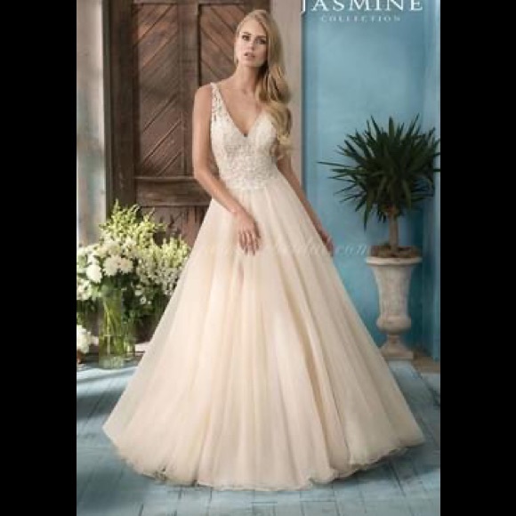 Jasmine Collection F191057 Wedding Dress size 6